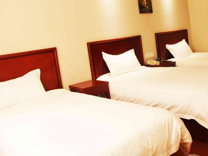 Greentree Inn Shandong Qingdao Development District Sdust Express Hotel Exterior photo