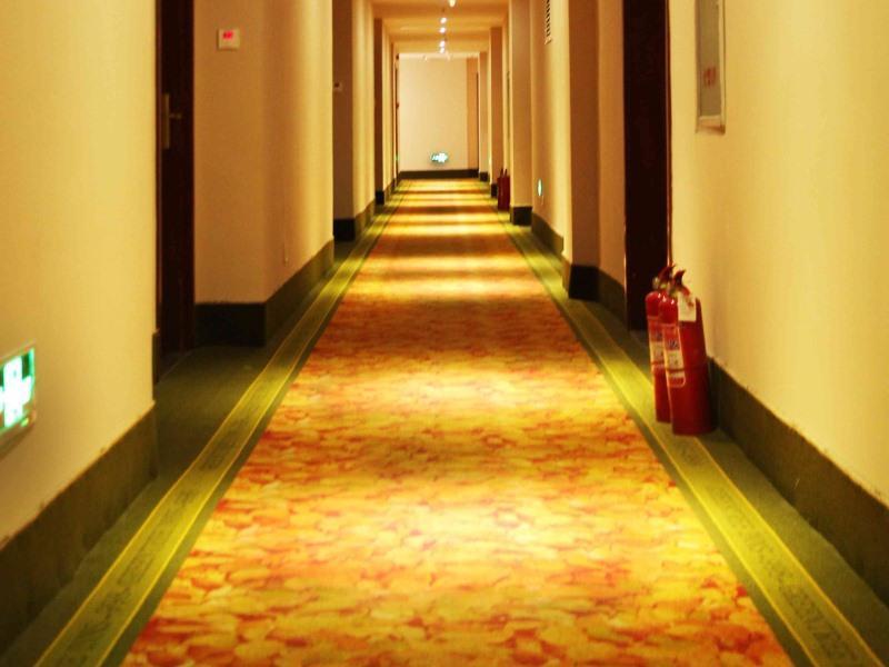 Greentree Inn Shandong Qingdao Development District Sdust Express Hotel Exterior photo