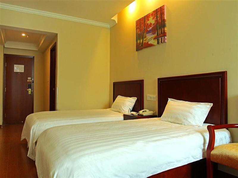 Greentree Inn Shandong Qingdao Development District Sdust Express Hotel Exterior photo