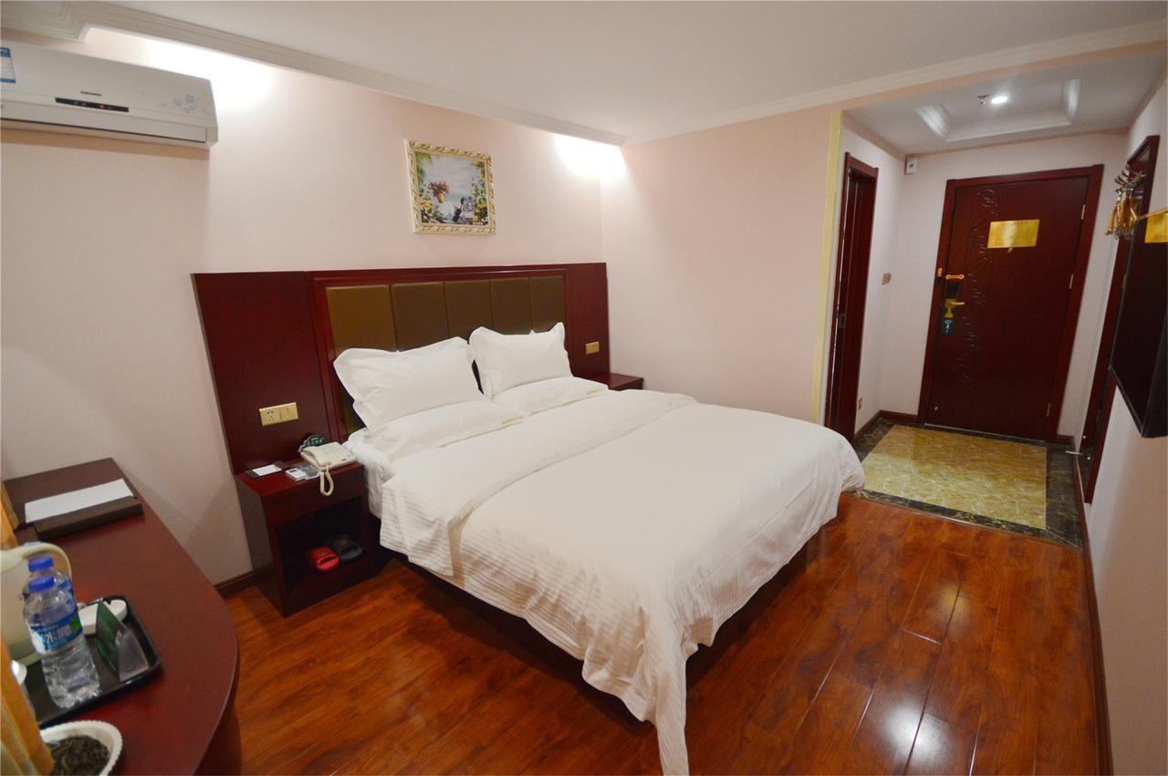 Greentree Inn Shandong Qingdao Development District Sdust Express Hotel Exterior photo