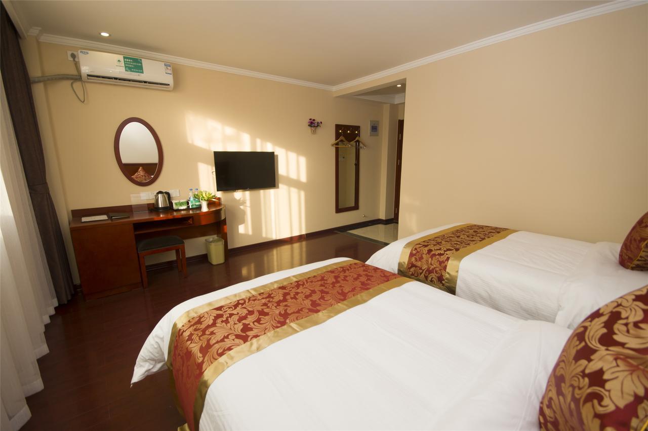 Greentree Inn Shandong Qingdao Development District Sdust Express Hotel Exterior photo