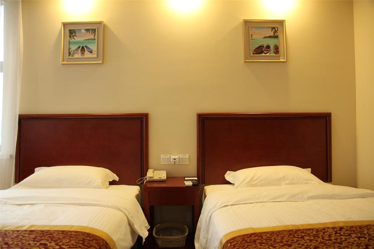 Greentree Inn Shandong Qingdao Development District Sdust Express Hotel Exterior photo