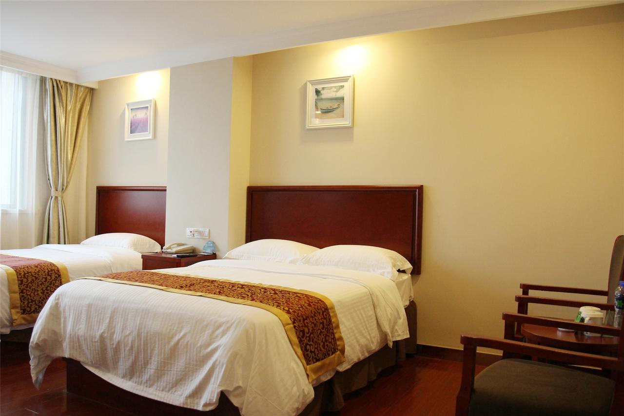 Greentree Inn Shandong Qingdao Development District Sdust Express Hotel Exterior photo